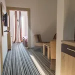 Tron * Travnik